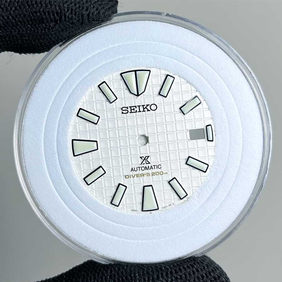 seiko-samurai-king-white-waffle-SRPE37-oem-genuine-dial