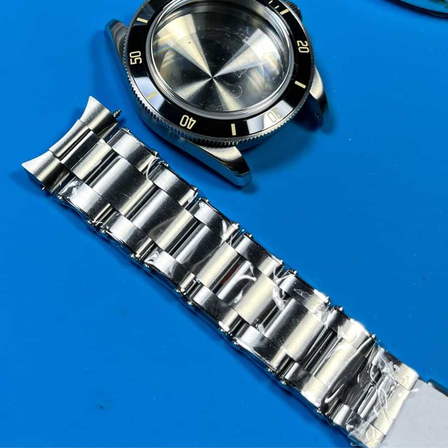 seiko-mod-case-nh34-nh35-blackbay-39mm-gmt-bracelet