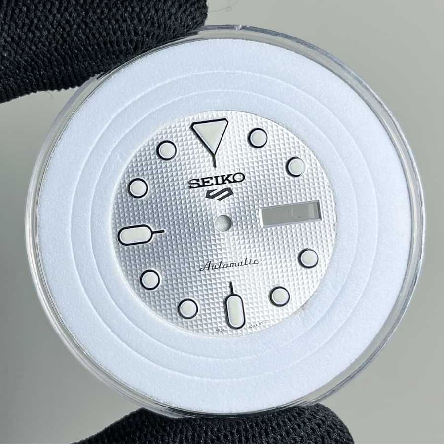 seiko-5kx-limited-clous-de-paris-silver-srpg47-oem-genuine-dial