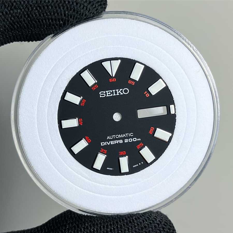 seiko-baby-tuna-limited-black-red-SRP233-oem-genuine-dial